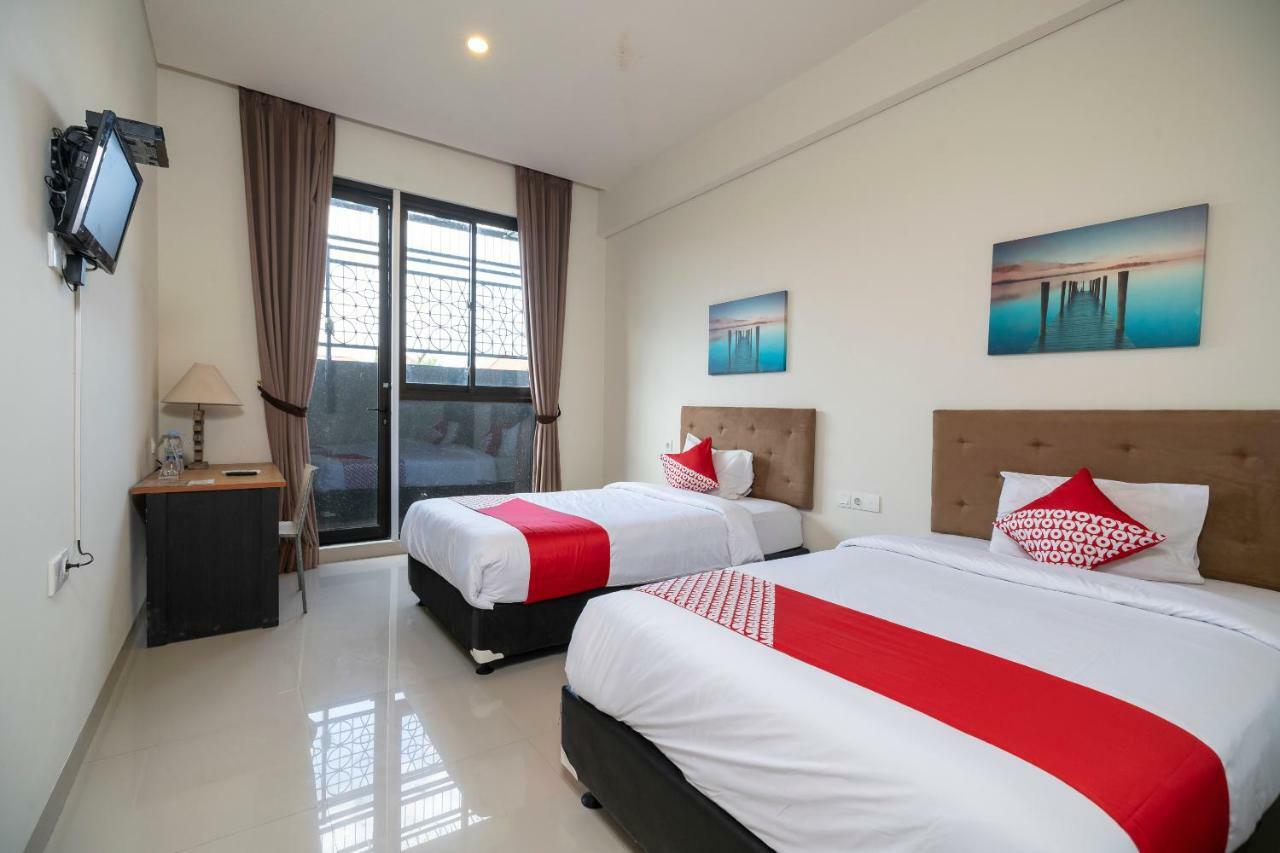 Oyo 697 Olivia Inn Denpasar Легиан Экстерьер фото