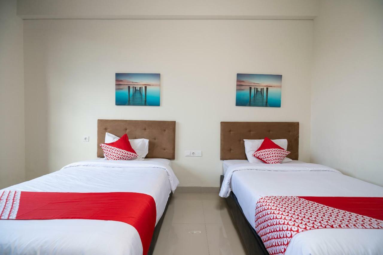 Oyo 697 Olivia Inn Denpasar Легиан Экстерьер фото