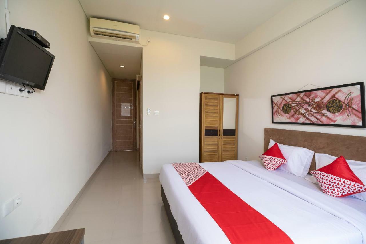 Oyo 697 Olivia Inn Denpasar Легиан Экстерьер фото