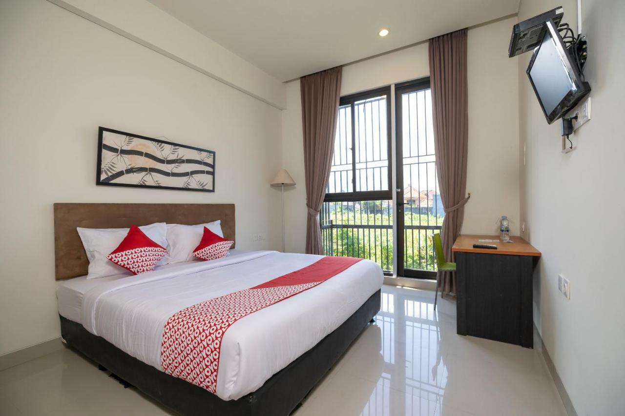 Oyo 697 Olivia Inn Denpasar Легиан Экстерьер фото