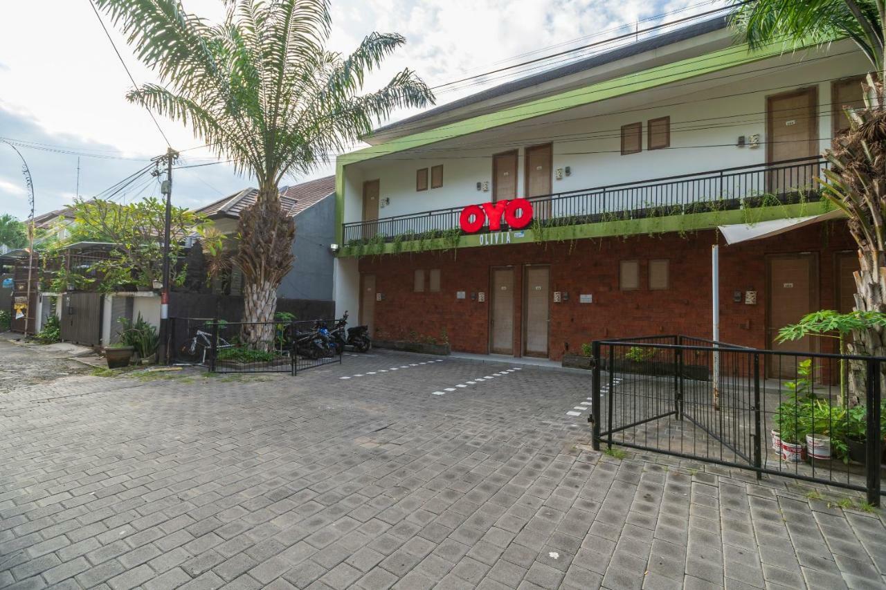 Oyo 697 Olivia Inn Denpasar Легиан Экстерьер фото